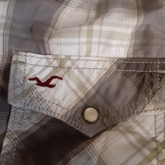 * 2 for 15* Mens L (fits like med.) Hollister button up - Picture 5 of 9
